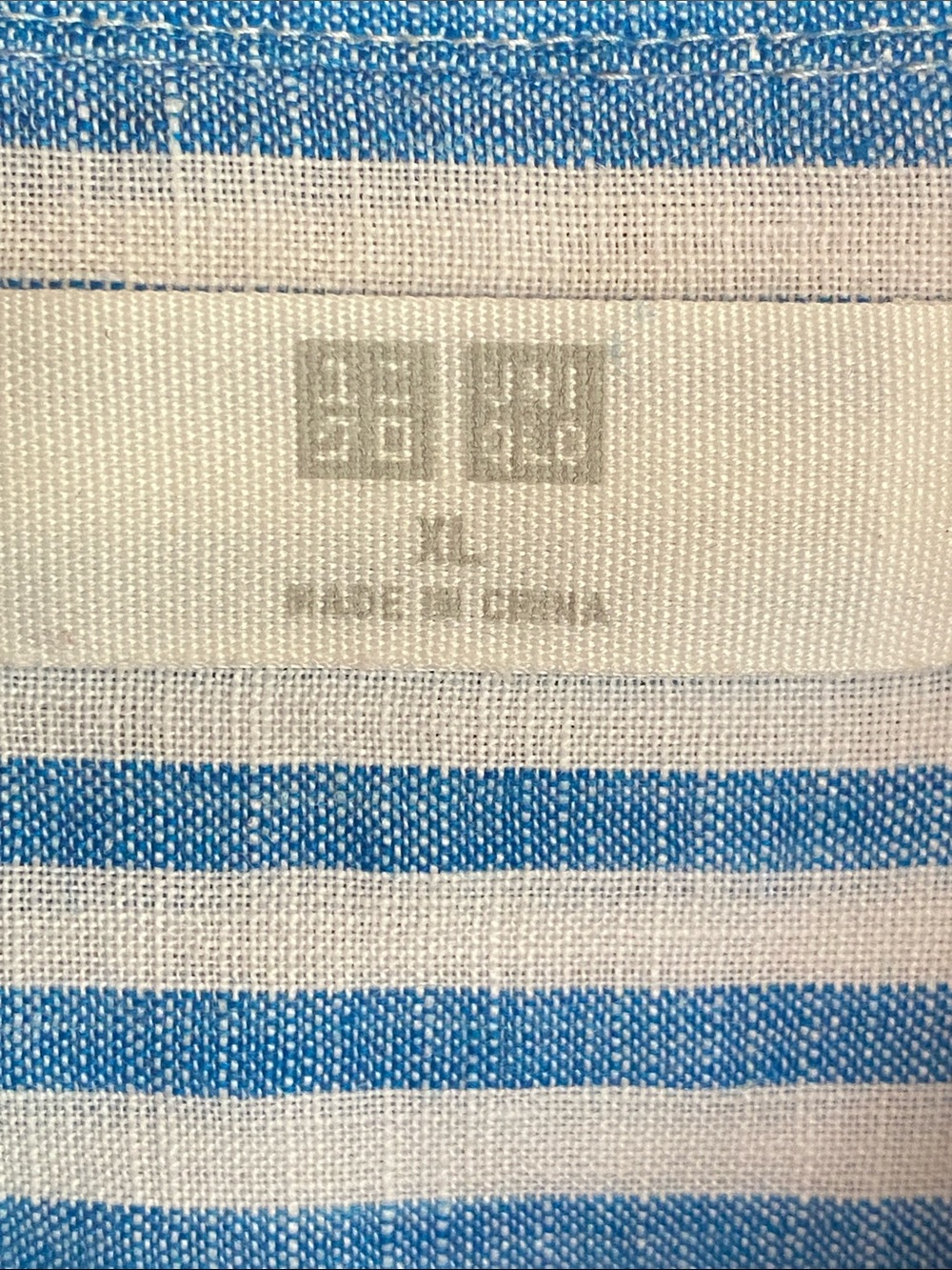Uniqlo Linen Blue and White Vertical Stripe Dress Shirt - Picture 2 of 6